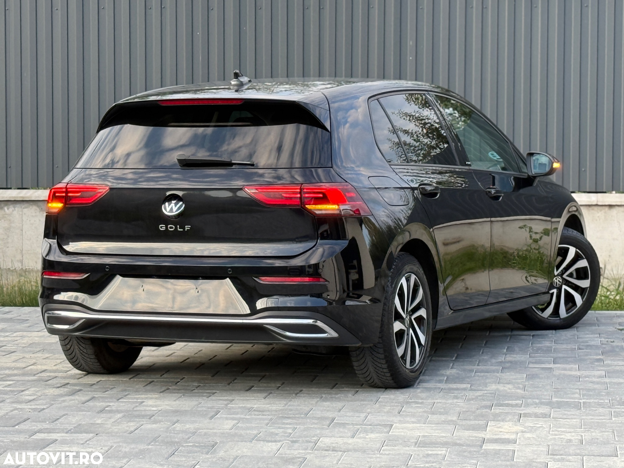 Volkswagen Golf Variant 2.0 TDI SCR DSG Active - 15