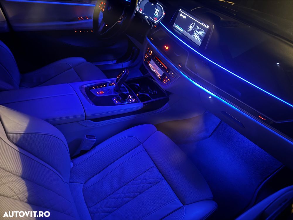 BMW Seria 7 745Le AT PHEV - 13