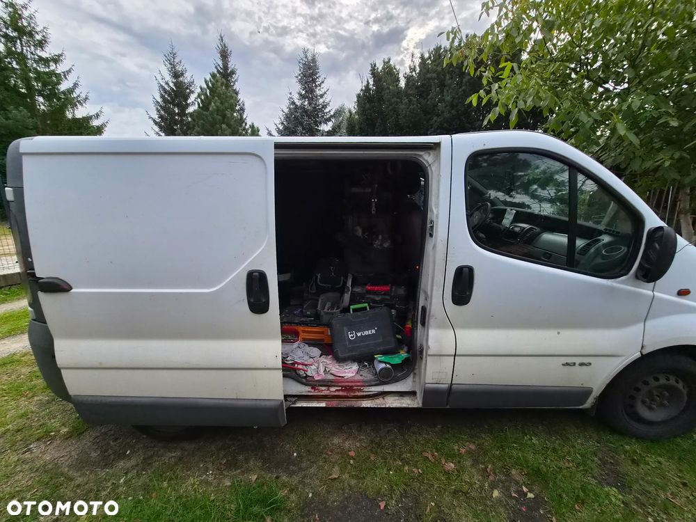 Renault Trafic - 8