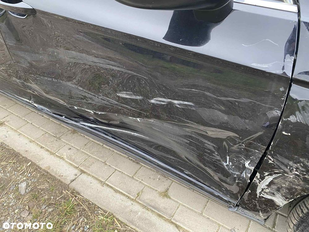 Volkswagen Passat Variant 1.6 TDI SCR DSG - 23