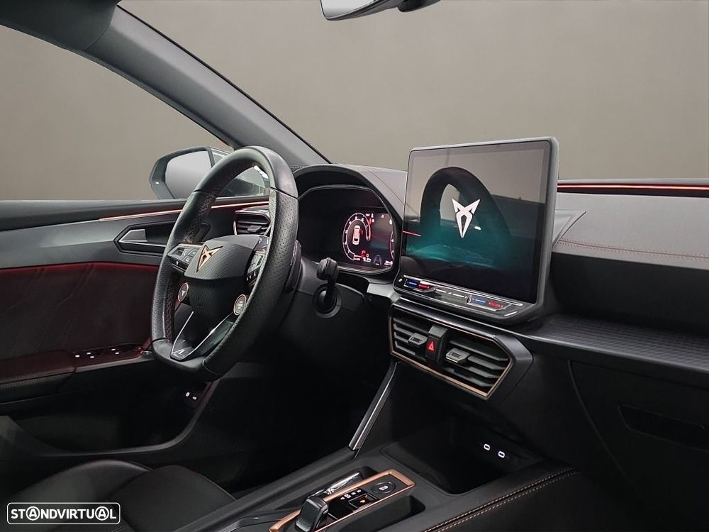 Cupra Leon ST 1.5 e-Hybrid DSG - 13