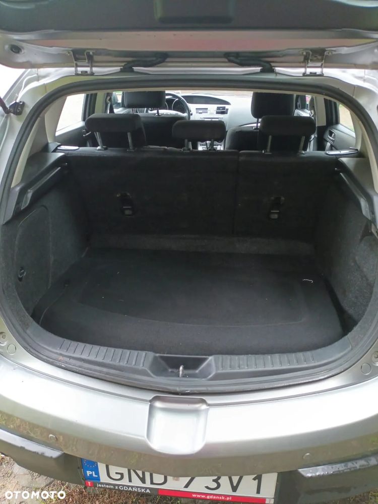 Mazda 3 2.0 Exclusive + - 20