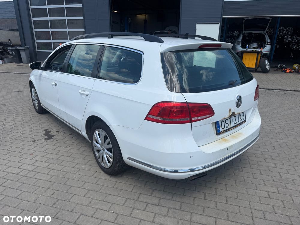 Volkswagen Passat 2.0 Blue TDI SCR Comfortline - 6