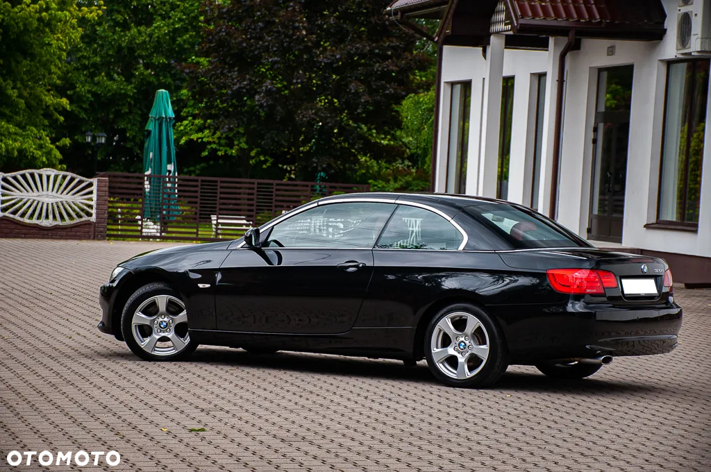 BMW Seria 3 320d DPF Blue Performance Edition Sport - 16