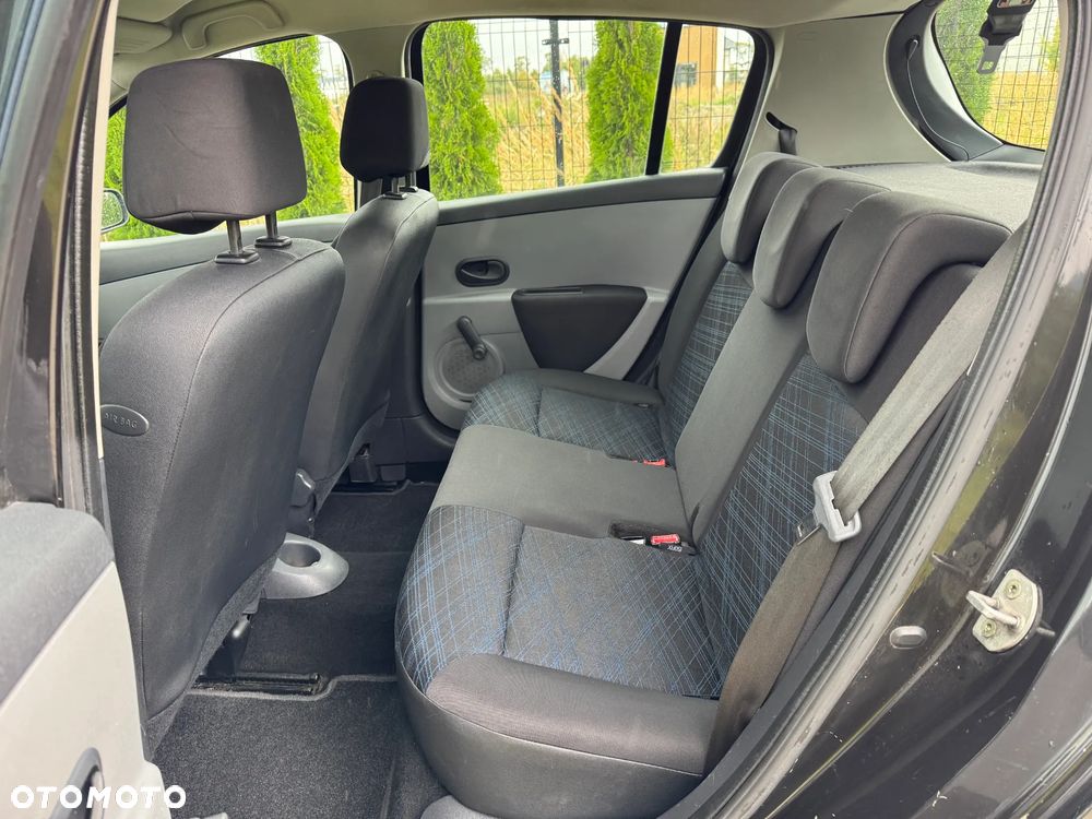 Renault Clio 1.2 16V Authentique - 7