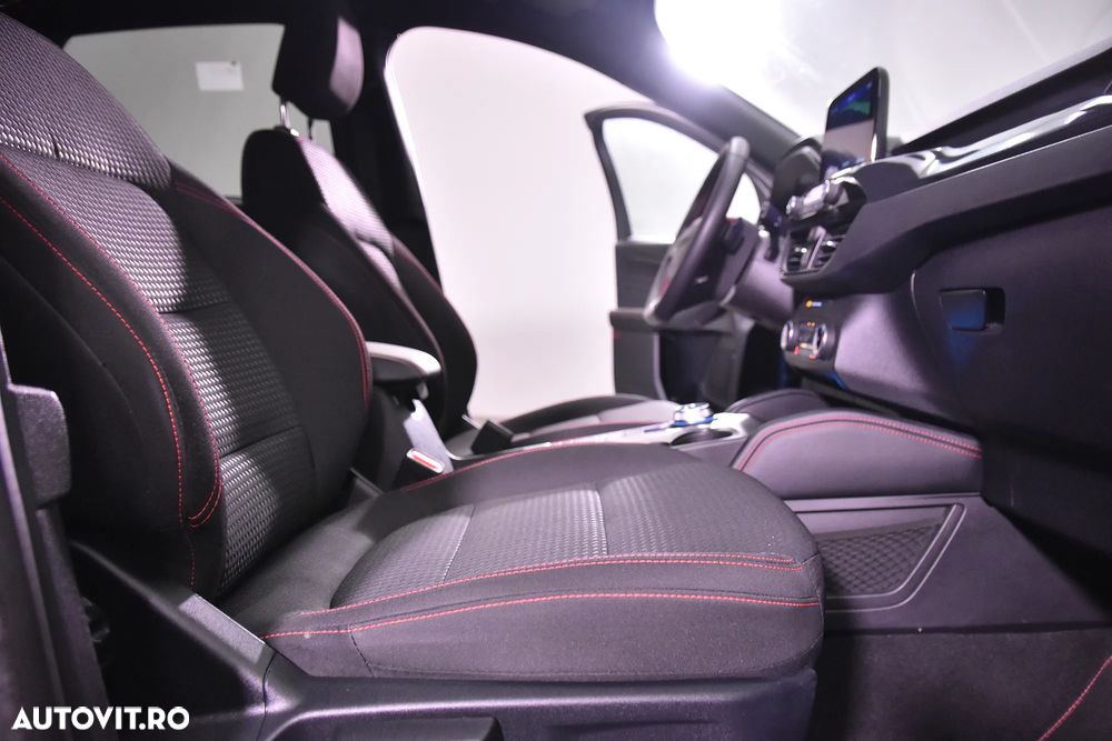 Ford Kuga 2.0 TDCi 2x4 Aut. ST-Line - 12