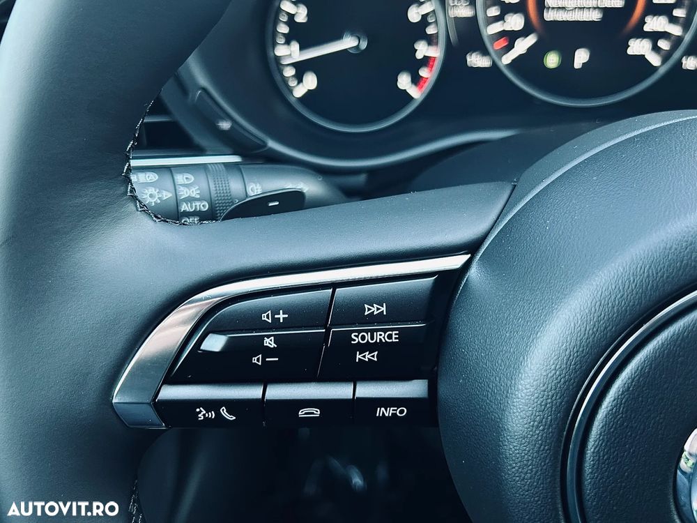 Mazda 3 e-Skyactiv X186 AT MHEV Exclusive-Line - 17