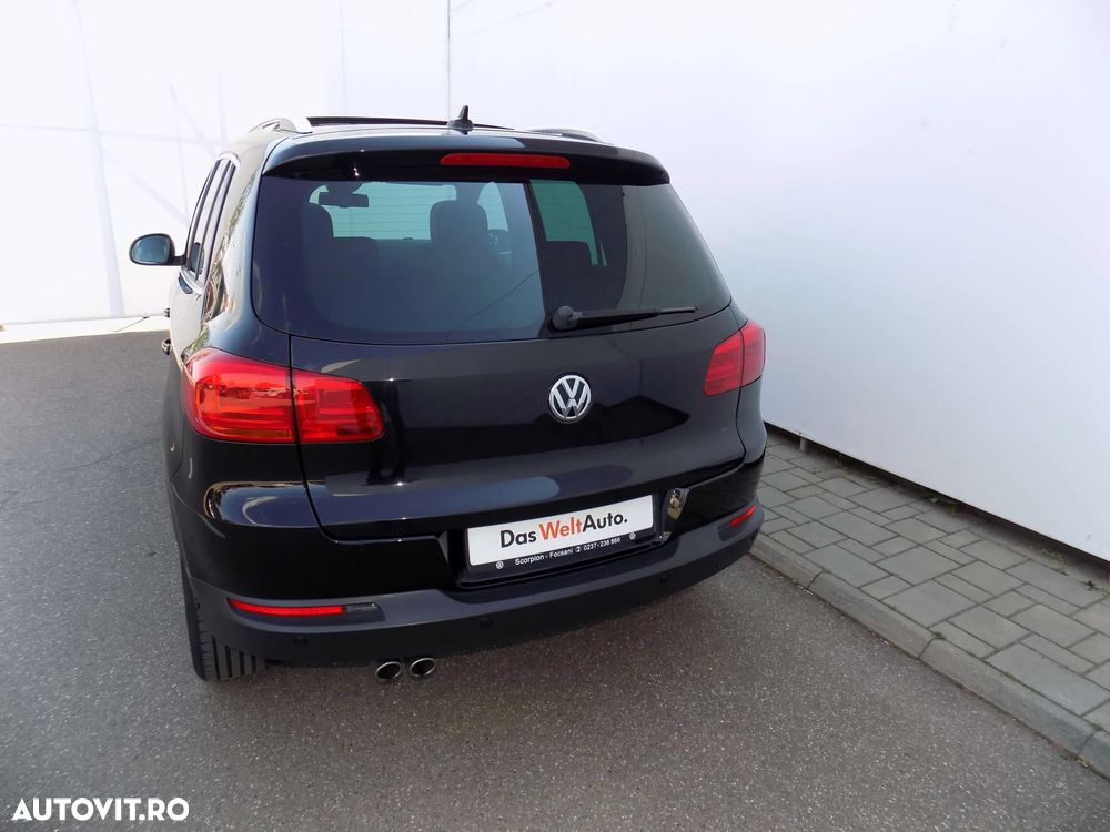 Volkswagen Tiguan 2.0 TDI DPF 4Motion BlueMotion Technology DSG Sport & Style - 4