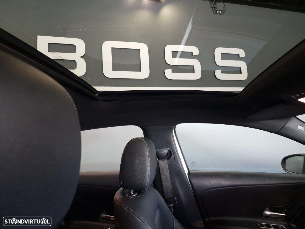 Mercedes-Benz A 180 Limousine d Progressive Aut. - 11