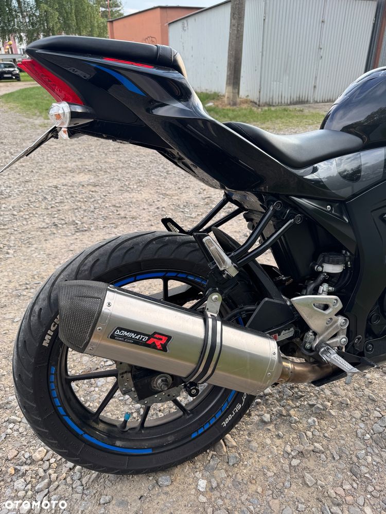 Suzuki GSX-R - 6