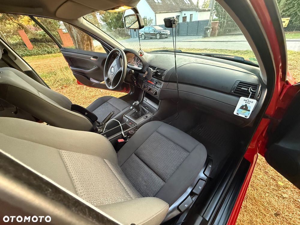 BMW Seria 3 316i - 12