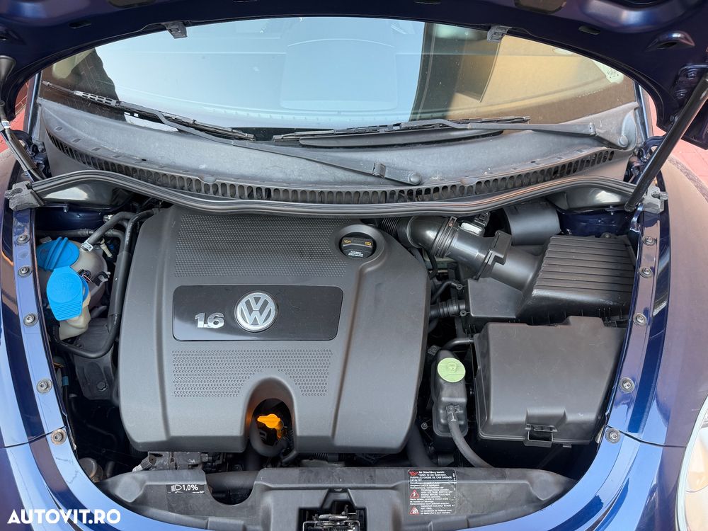 Volkswagen New Beetle 1.6 - 9