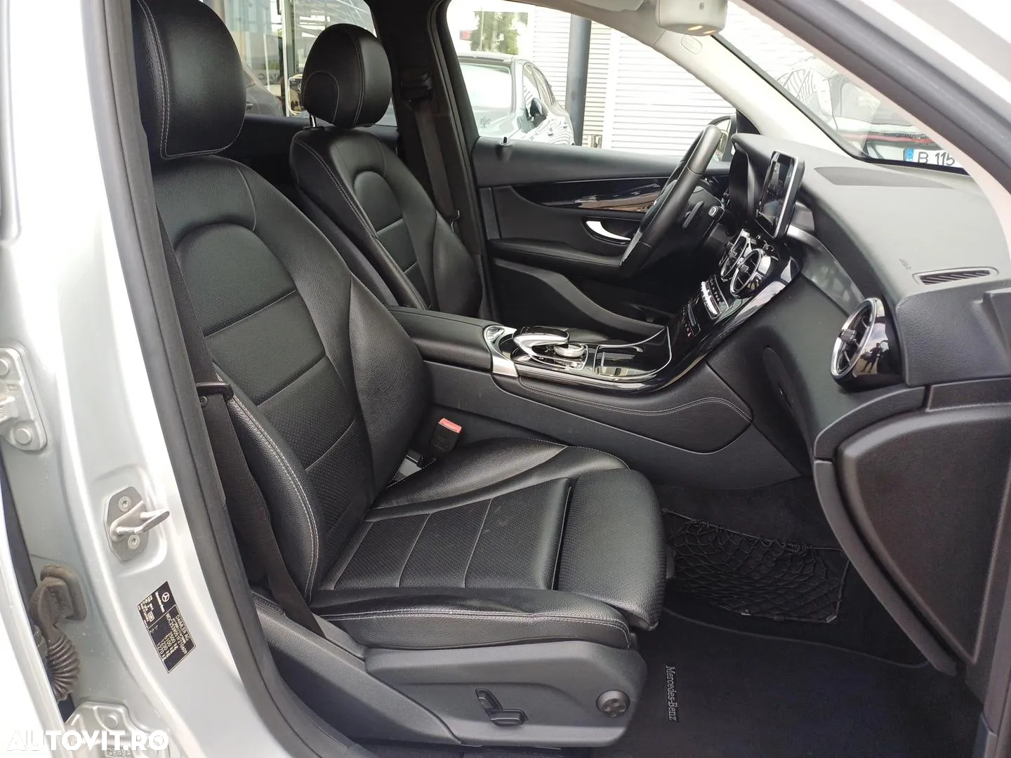 Mercedes-Benz GLC 220 d 4MATIC - 23