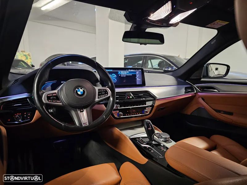 BMW 530 e Pack Desportivo M - 23