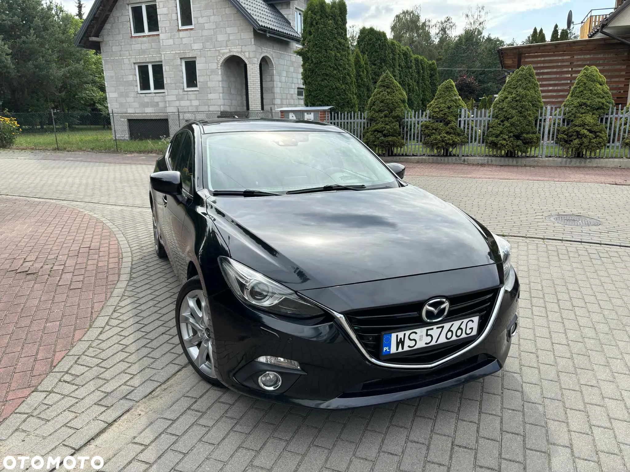 Mazda 3 - 4