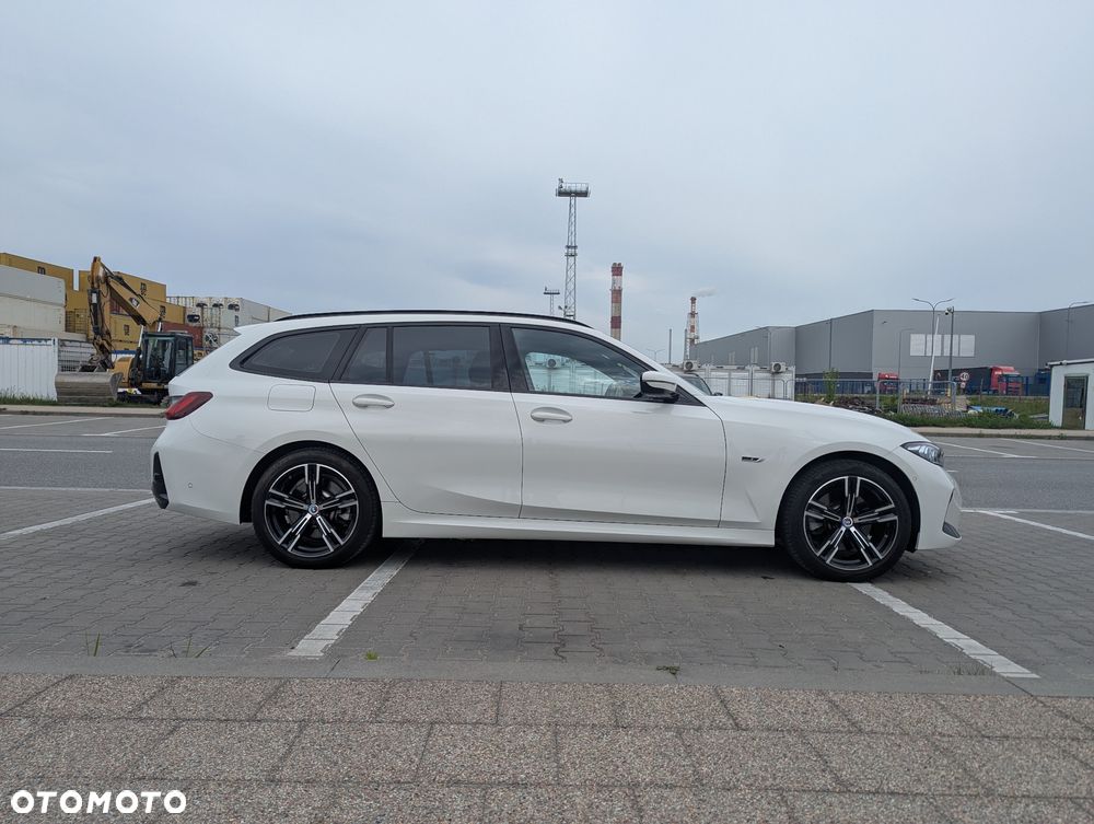 BMW Seria 3 330e PHEV M Sport sport - 8
