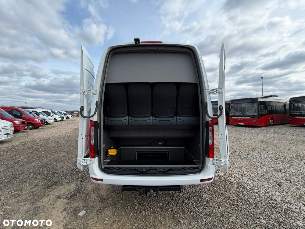 Mercedes-Benz Sprinter 517 - 7