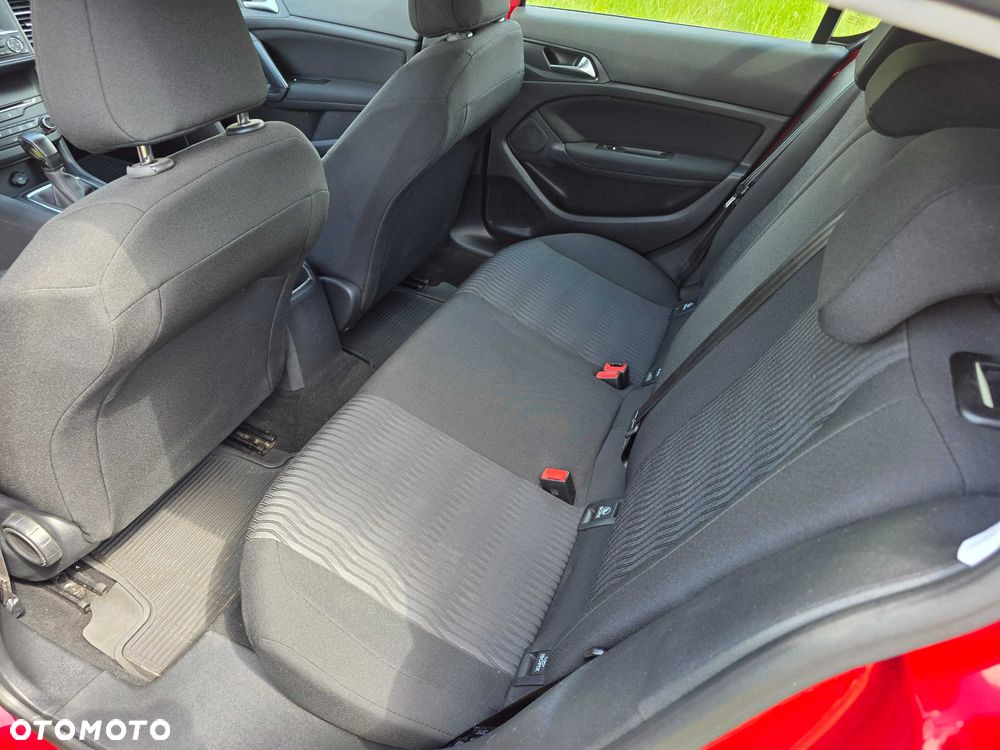 Peugeot 308 - 8