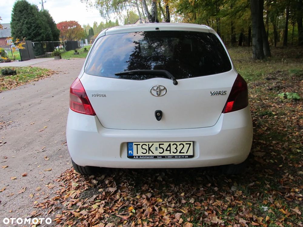 Toyota Yaris 1.3 VVT-i Luna - 7