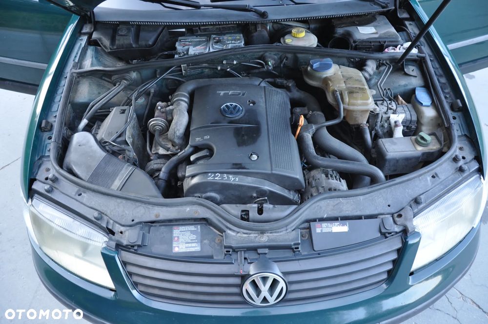Volkswagen Passat 1.9 TDI CL - 31