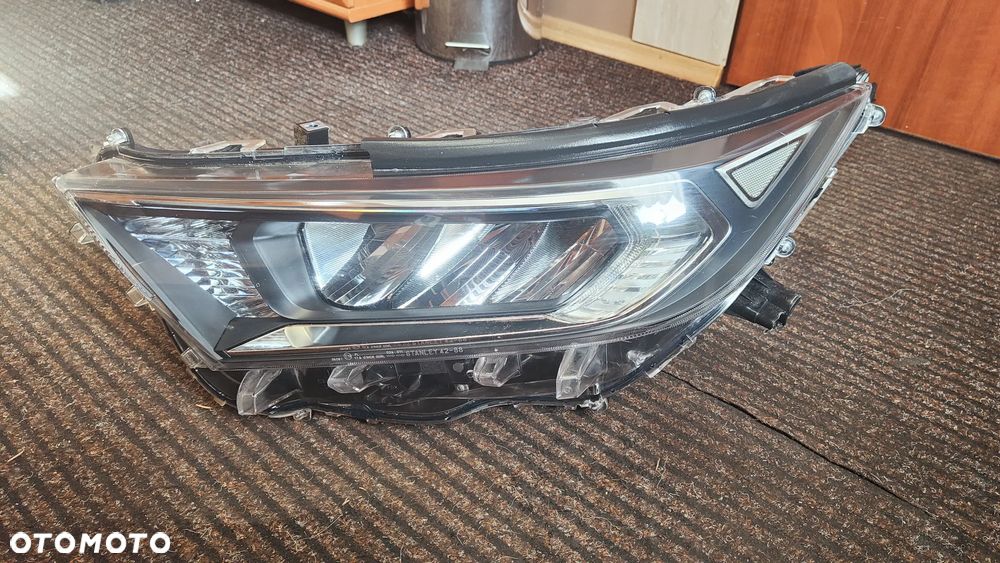 REFLEKTOR FULL LED LAMPA LEWA TOYOTA RAV4 V 19-