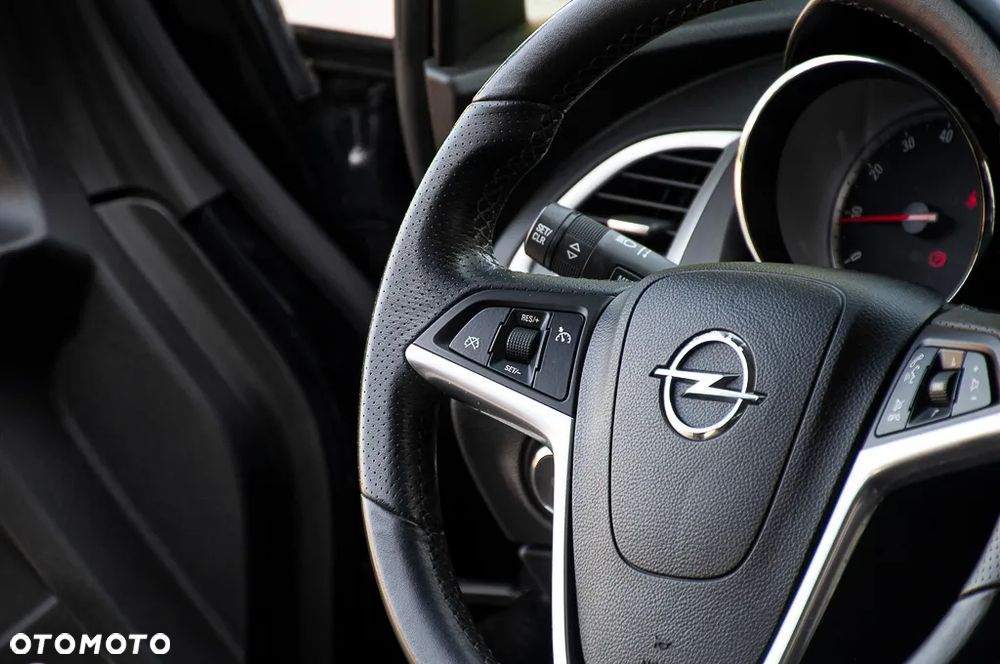 Opel Astra 1.4 Turbo Edition - 27