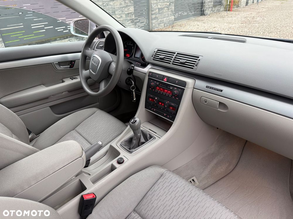 Audi A4 Limousine 1.8 T quattro - 5