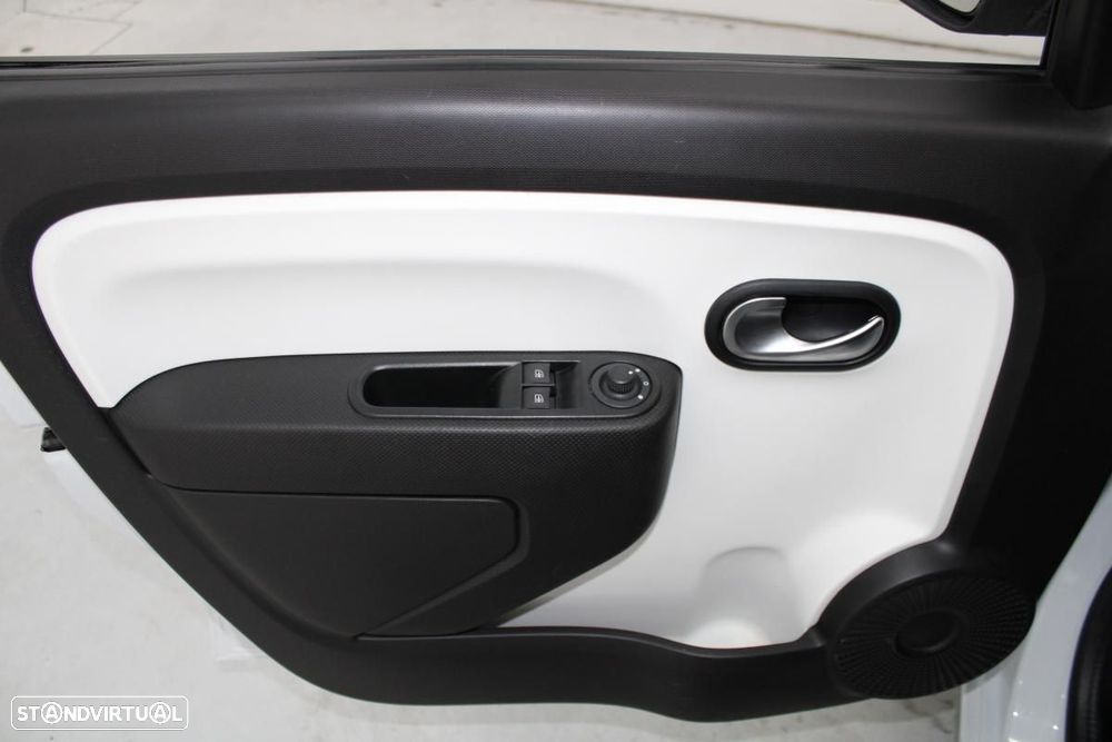 Renault Twingo Z.E. 22 Zen - 10