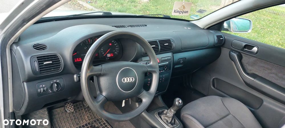 Audi A3 ver-a3-1-6-ambiente - 30