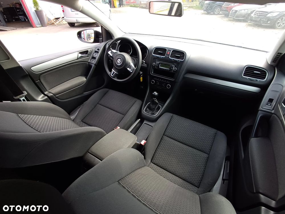 Volkswagen Golf - 17