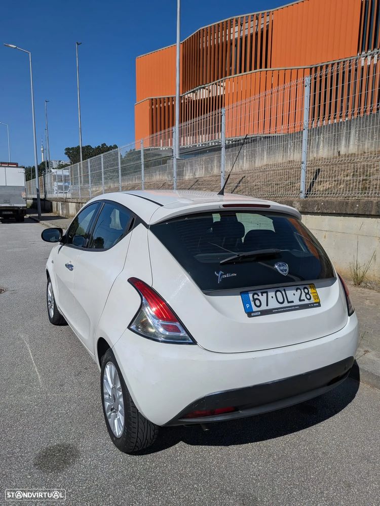 Lancia Ypsilon 1.2 S&S Silver - 4