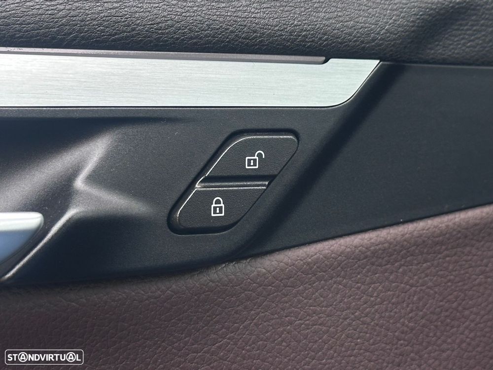 BMW X2 18 d sDrive Auto Pack M — fotografia 18