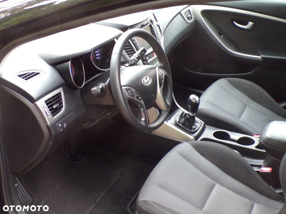 Hyundai i30 1.6 CRDi BlueDrive Comfort - 22