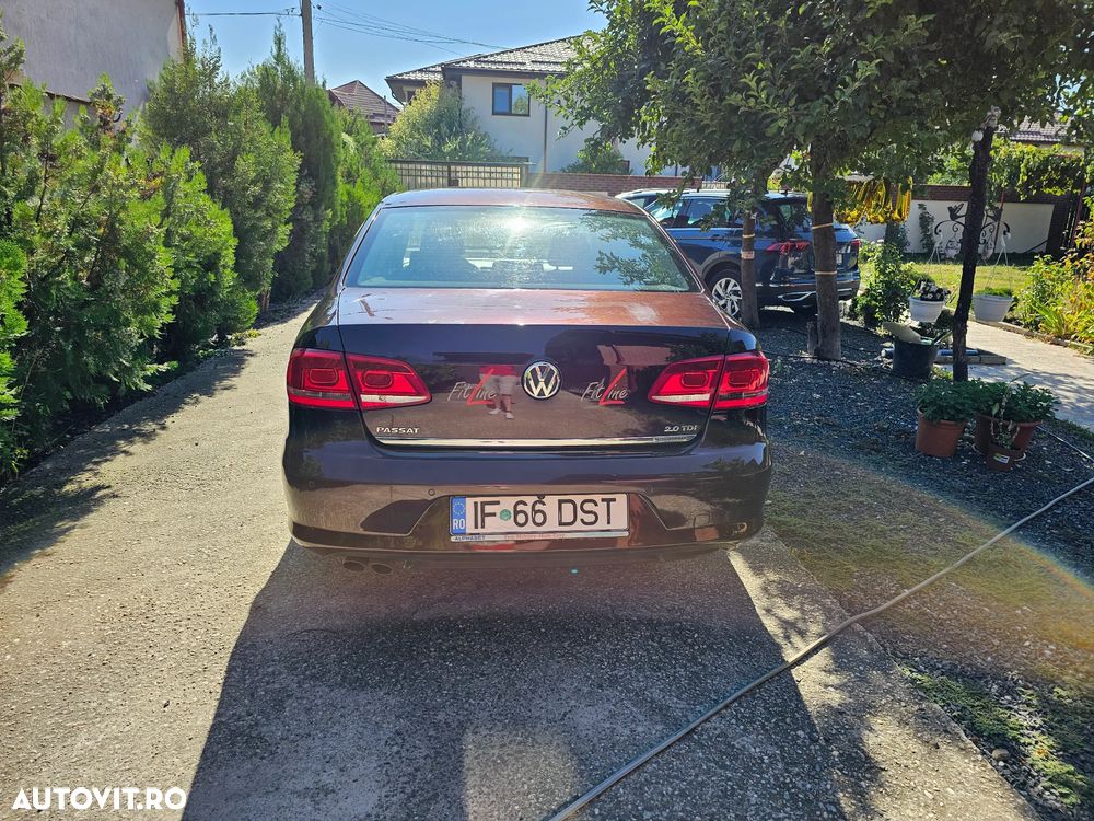 Volkswagen Passat - 8