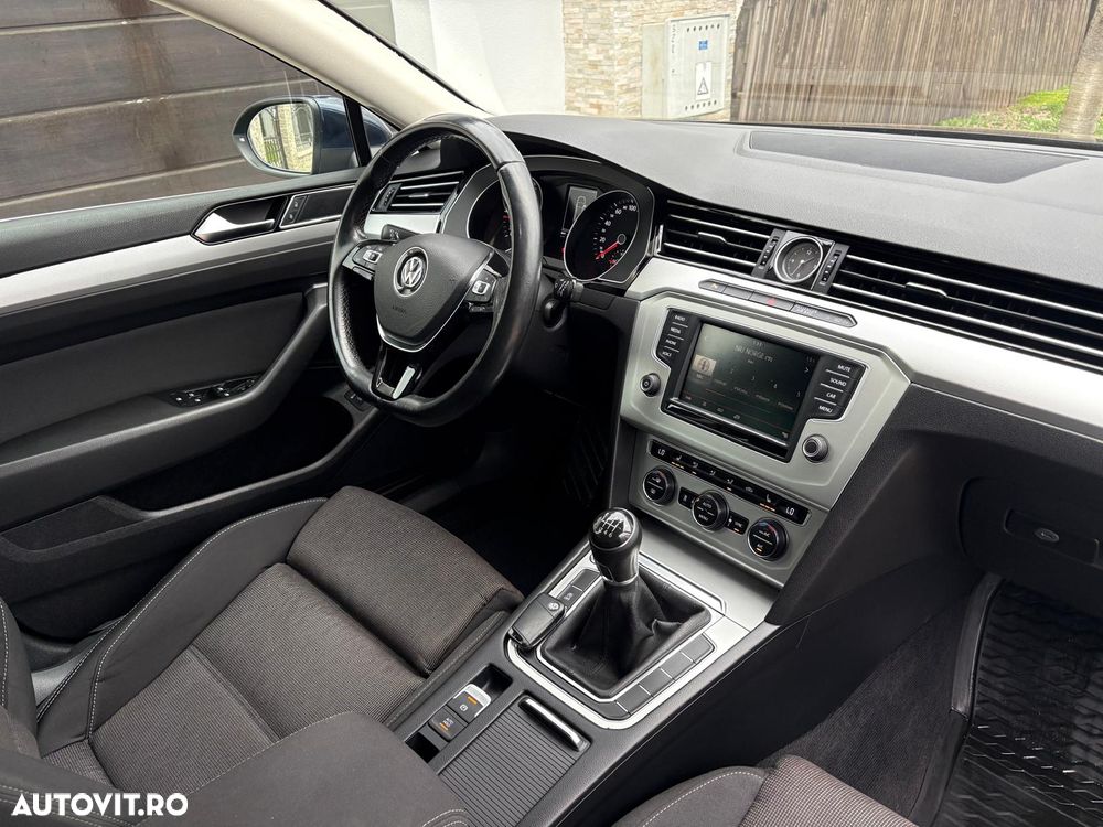 Volkswagen Passat 1.6 TDI (BlueMotion Technology) Comfortline - 18