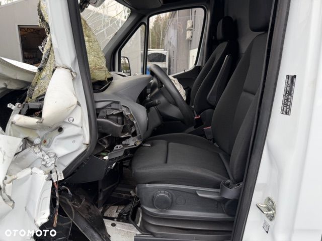 Mercedes-Benz SPRINTER - 8