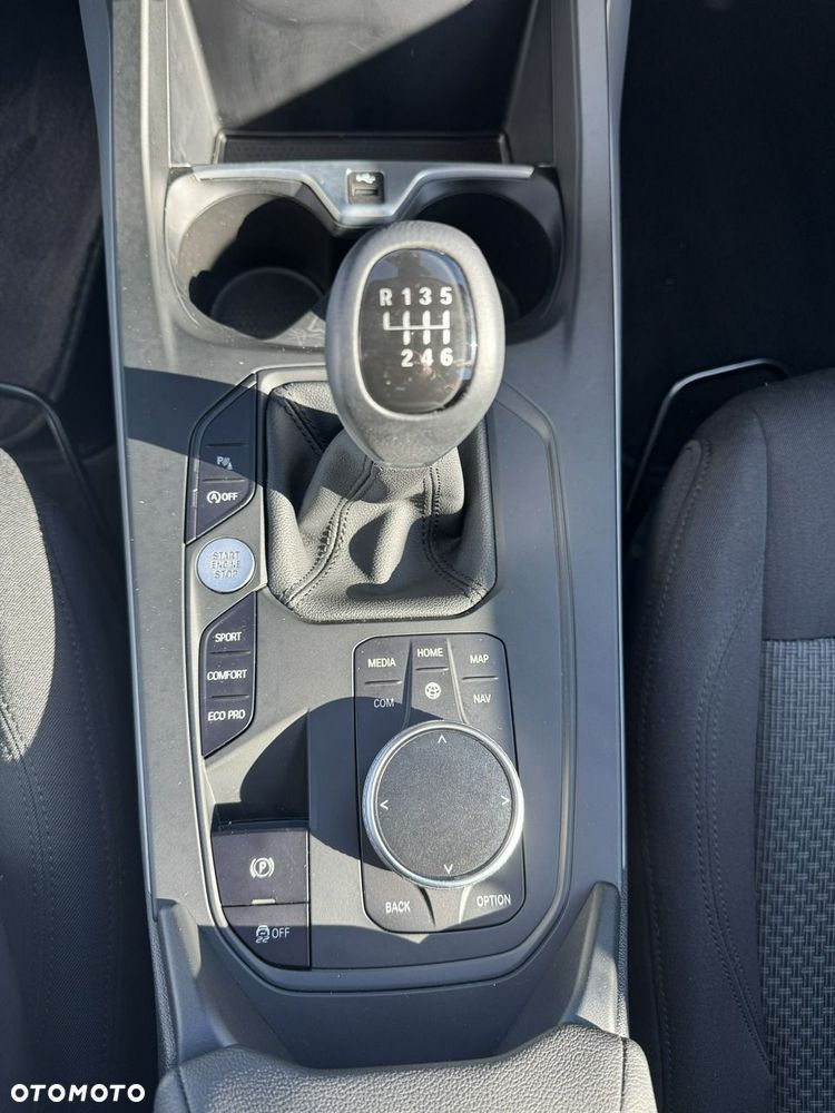 BMW Seria 1 118i Luxury Line - 18