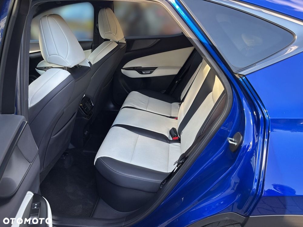 Lexus NX - 8