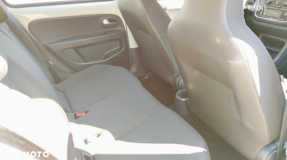 Volkswagen up! 1.0 move - 9