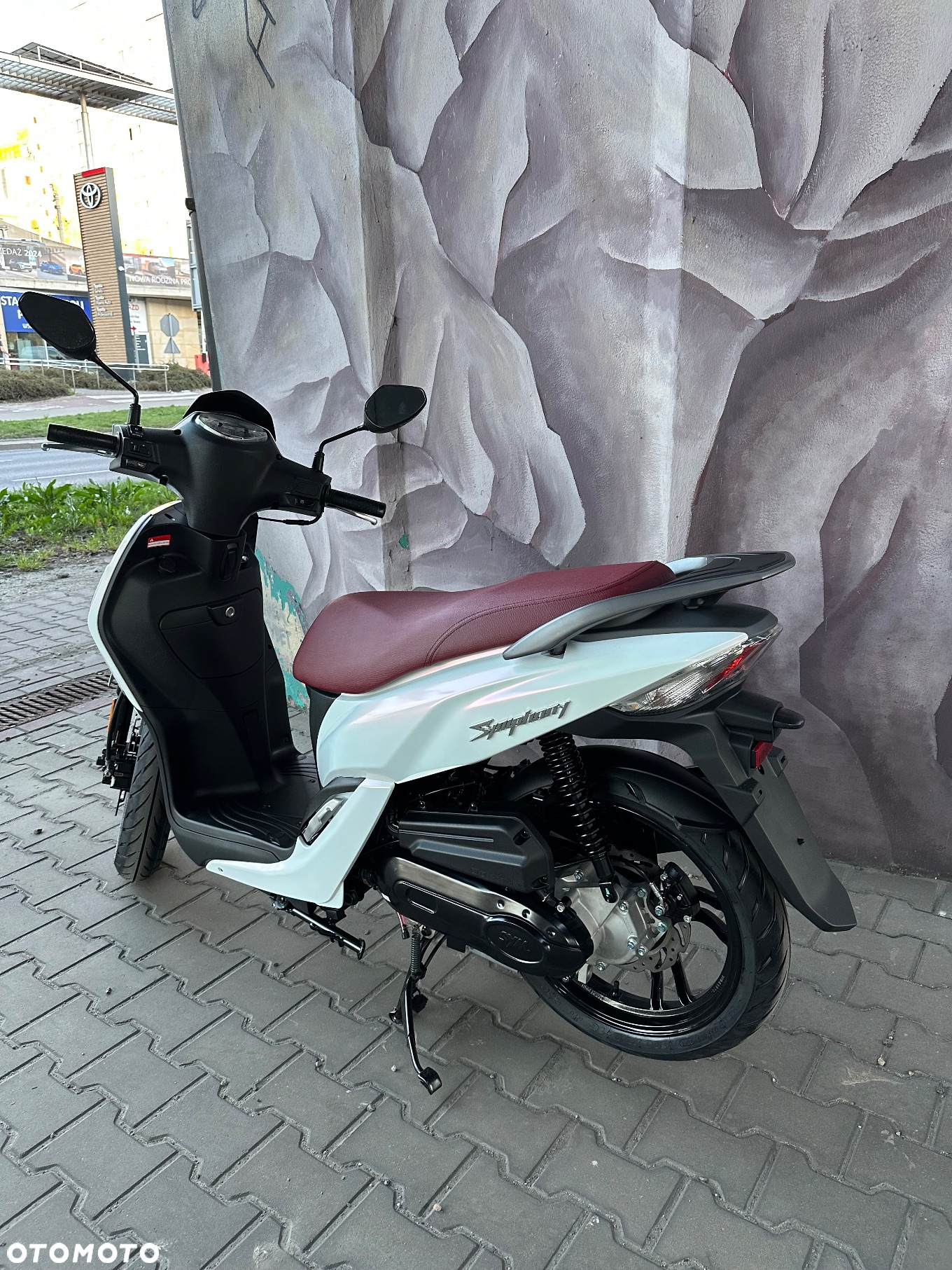 SYM Inny - 10