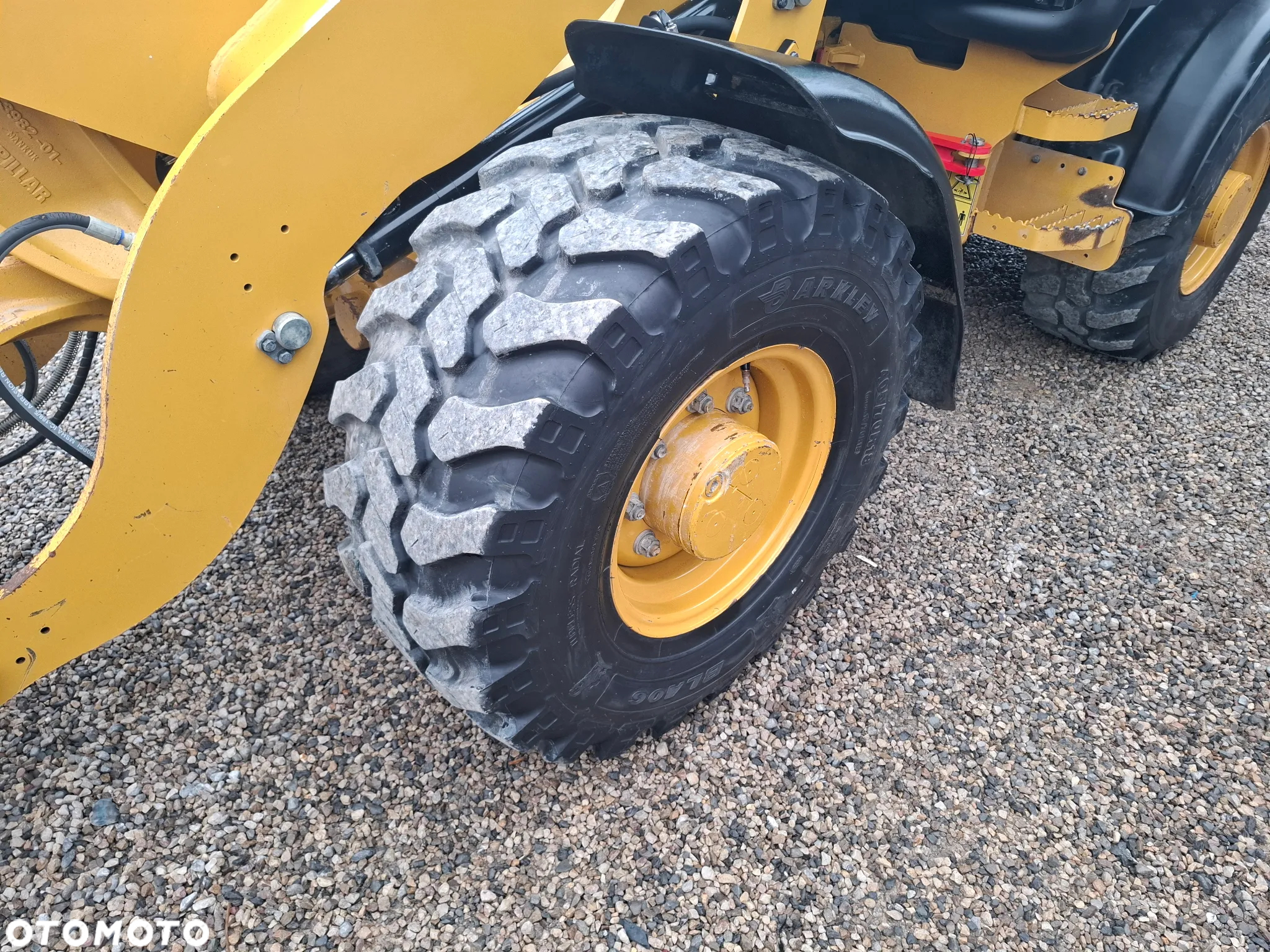 Caterpillar CAT 907 M - 17