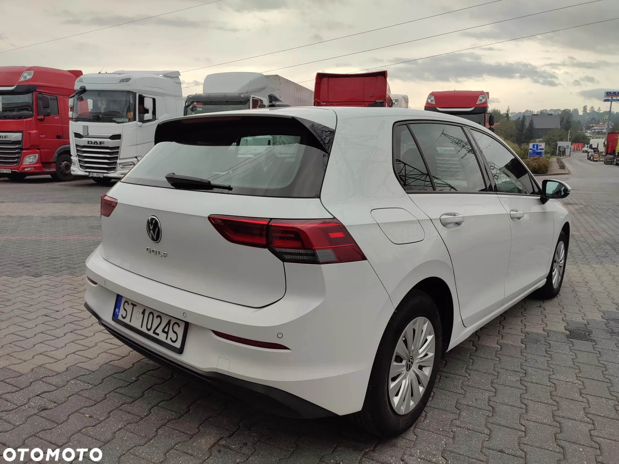 Volkswagen Golf VIII 2.0 TDI Life - 9