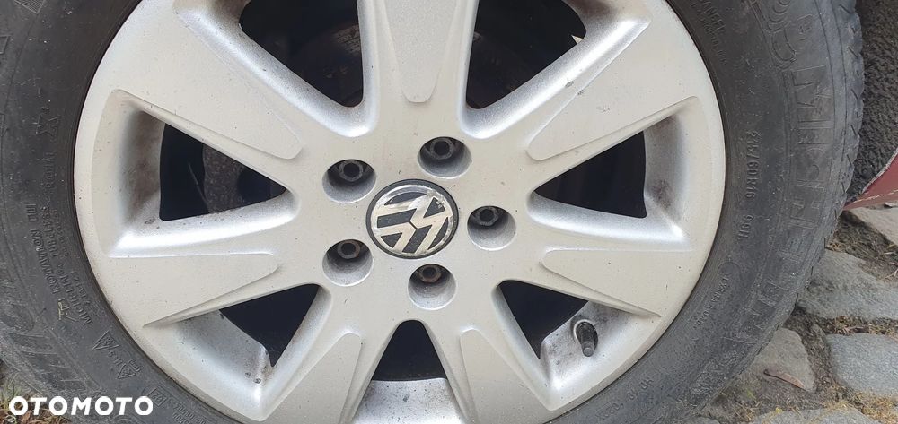 Volkswagen Golf 1.6 TDI DPF Trendline - 14