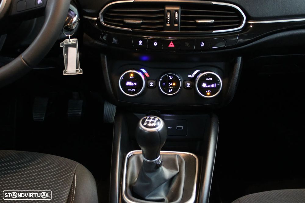 Fiat Tipo Cross 1.3 Multijet City - 13