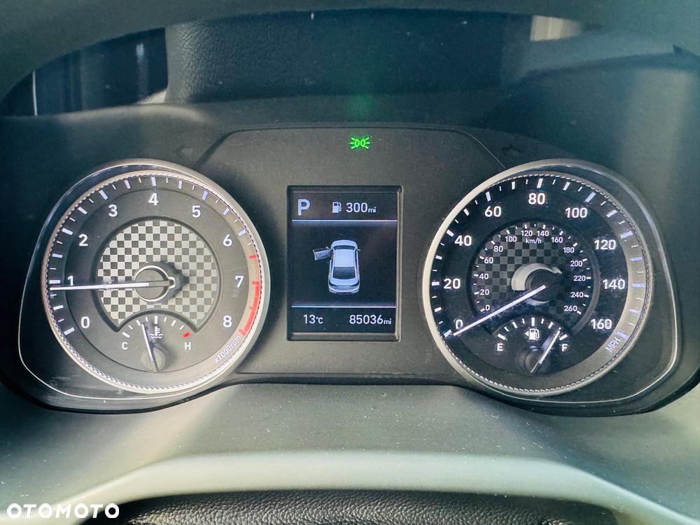 Hyundai Elantra - 14