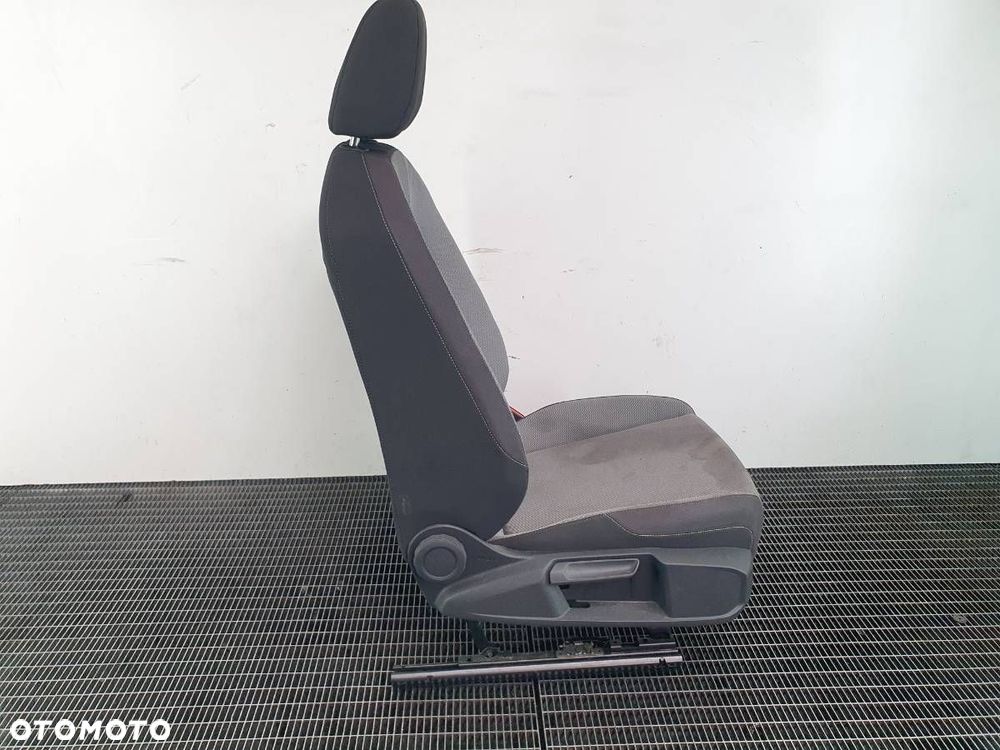 FOTEL PRAWY PASAŻERA SEAT LEON IV KL 2024 KOMBI EUROPA - 8