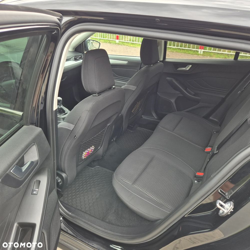 Ford Focus 1.5 TDCi DPF Start-Stopp-System Titanium - 11