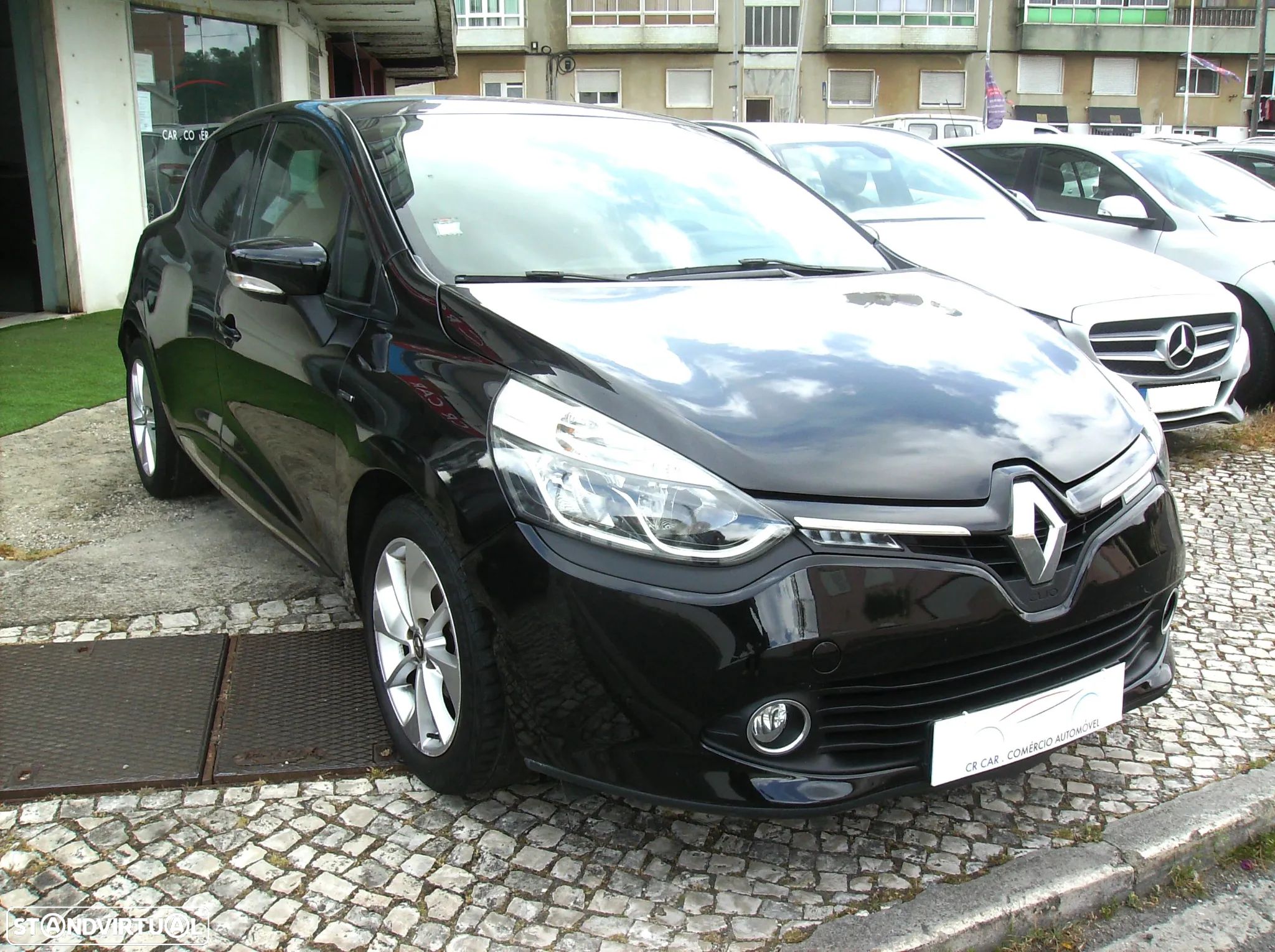 Renault Clio 0.9 TCe Limited Edition - 1