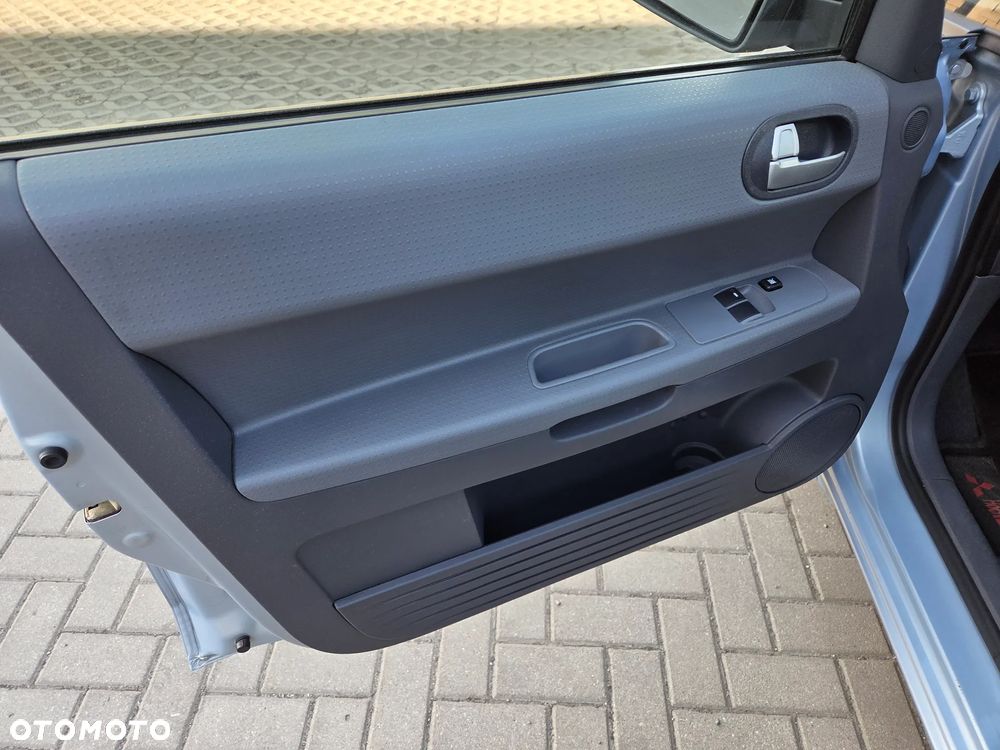 Mitsubishi Colt 1.3 Automatik Invite - 14