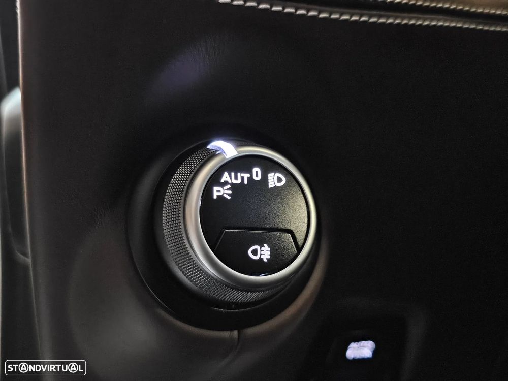 Ferrari GTC4 Lusso T - 28